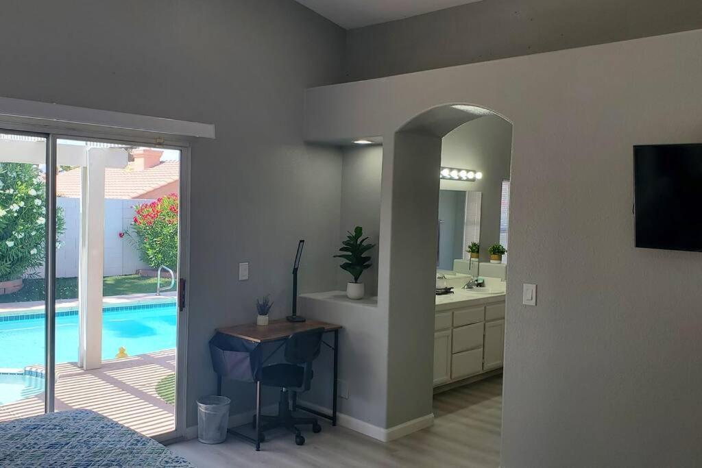 Comfortable Family Home Las Vegas Exterior photo